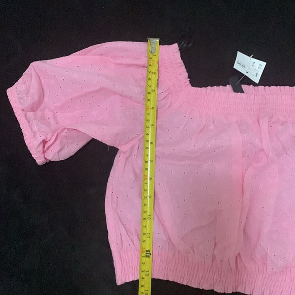 NWT! Eyelet crop top from H&M. - Picture 7 of 7